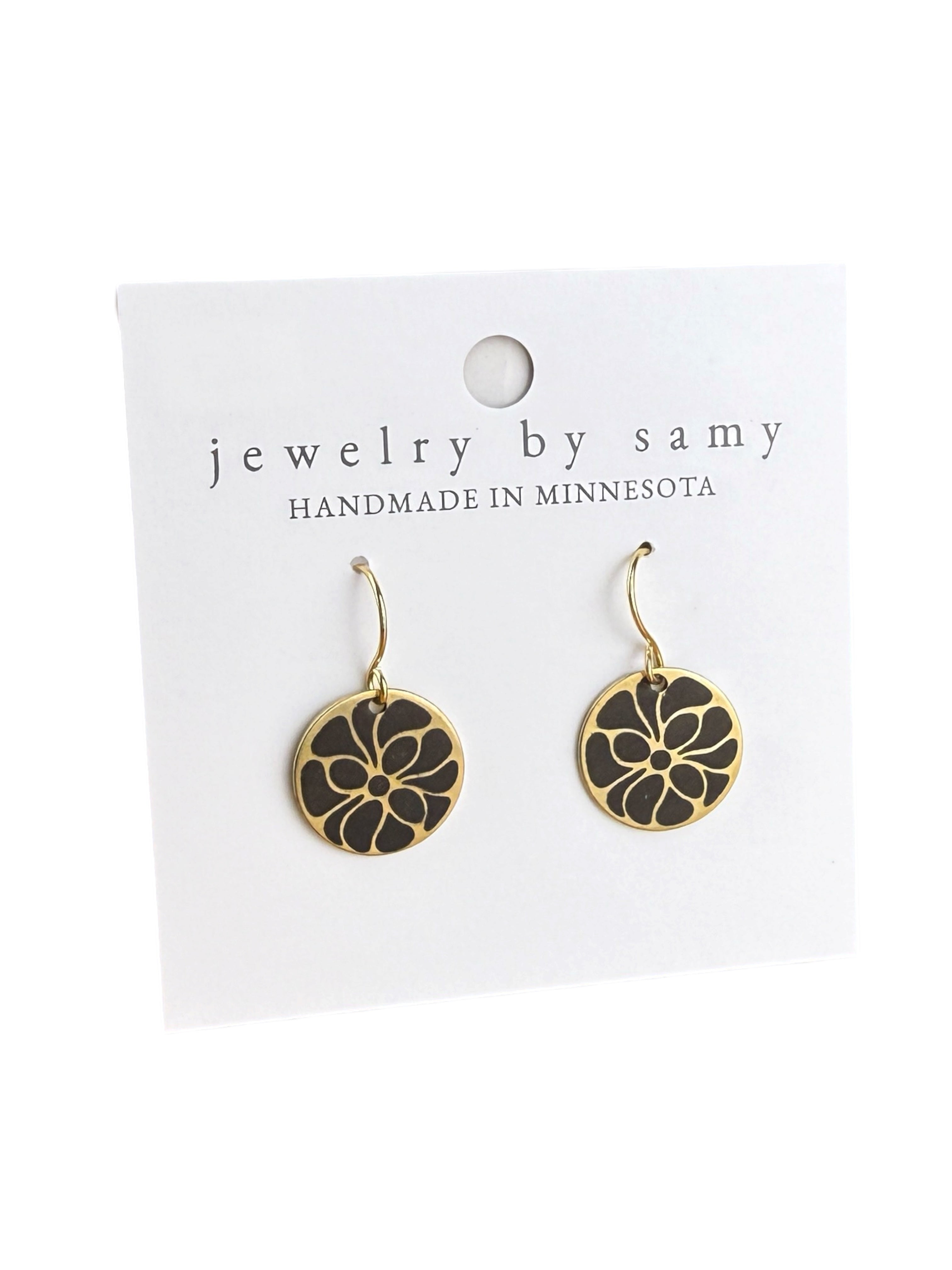 Mini Retro Bloom Engraved Earrings